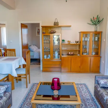 Filoxenia House At Anemochori Village